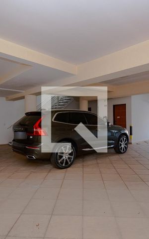 Casa à venda com 634m², 4 quartos e 5 vagas Casa à venda com 634m², 4 quartos e 5 vagasGaragem