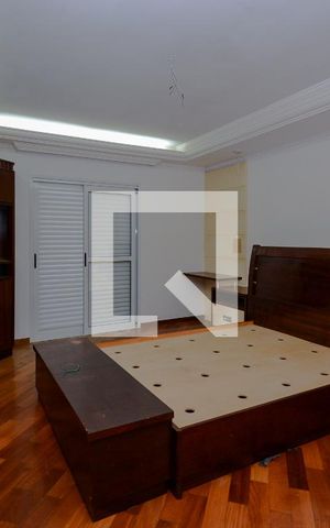 Casa à venda com 634m², 4 quartos e 5 vagas Casa à venda com 634m², 4 quartos e 5 vagasSuite 1