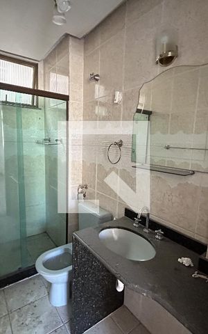 Apartamento para alugar com 108m², 3 quartos e 1 vagaBanheiro da Suíte