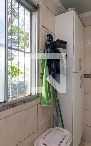 Apartamento à venda com 70m², 2 quartos e 1 vagaÁrea de Serviço