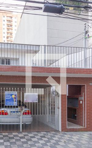 Casa à venda com 298m², 2 quartos e sem vagaFachada