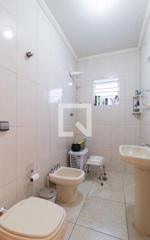 Casa à venda com 298m², 2 quartos e sem vagaBanheiro 1