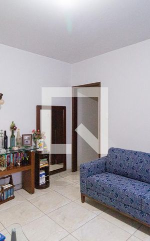 Casa à venda com 298m², 2 quartos e sem vagaSala
