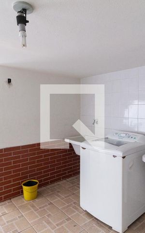 Casa à venda com 298m², 2 quartos e sem vagaÁrea de serviço