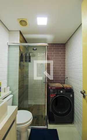 Apartamento para alugar com 31m², 1 quarto e sem vaga Apartamento para alugar com 31m², 1 quarto e sem vagaBanheiro