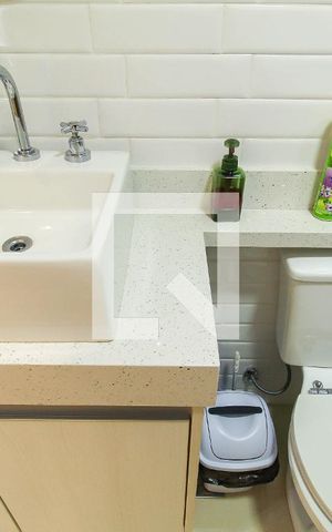 Apartamento para alugar com 31m², 1 quarto e sem vaga Apartamento para alugar com 31m², 1 quarto e sem vagaBanheiro