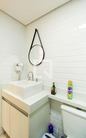 Apartamento para alugar com 31m², 1 quarto e sem vaga Apartamento para alugar com 31m², 1 quarto e sem vagaBanheiro