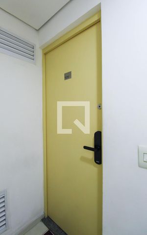 Apartamento para alugar com 31m², 1 quarto e sem vaga Apartamento para alugar com 31m², 1 quarto e sem vagaPorta