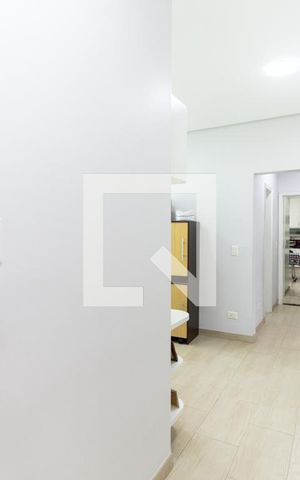 Casa à venda com 700m², 4 quartos e 8 vagas Casa à venda com 700m², 4 quartos e 8 vagasCorredor