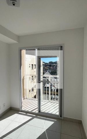 Apartamento à venda com 28m², 1 quarto e sem vaga Apartamento à venda com 28m², 1 quarto e sem vagaSala