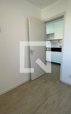 Apartamento à venda com 33m², 2 quartos e sem vaga Apartamento à venda com 33m², 2 quartos e sem vagaQuarto 1