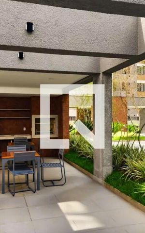 Apartamento à venda com 33m², 2 quartos e sem vaga Apartamento à venda com 33m², 2 quartos e sem vagaÁrea comum - Churrasqueira