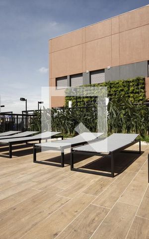 Studio à venda com 28m², 1 quarto e sem vagaPiscina