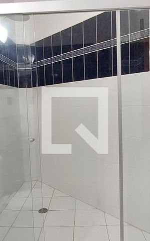 Casa à venda com 400m², 3 quartos e 4 vagas Casa à venda com 400m², 3 quartos e 4 vagasBanheiro 3