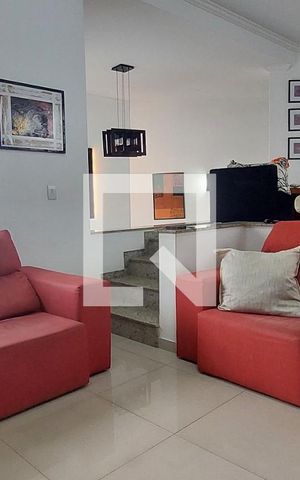 Casa à venda com 400m², 3 quartos e 4 vagas Casa à venda com 400m², 3 quartos e 4 vagasSala 2