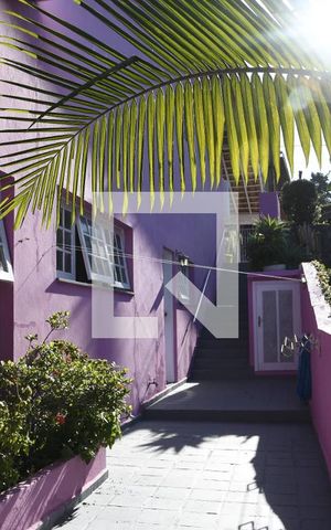 Casa de condomínio para alugar com 430m², 4 quartos e 3 vagasCorredor