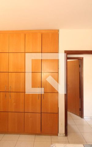 Apartamento à venda com 130m², 3 quartos e 2 vagasQuarto 