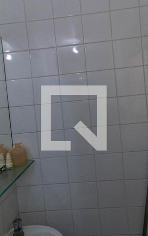Apartamento à venda com 78m², 2 quartos e 1 vagaBanheiro de Serviço