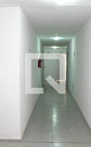 Apartamento à venda com 44m², 2 quartos e sem vagaCorredor