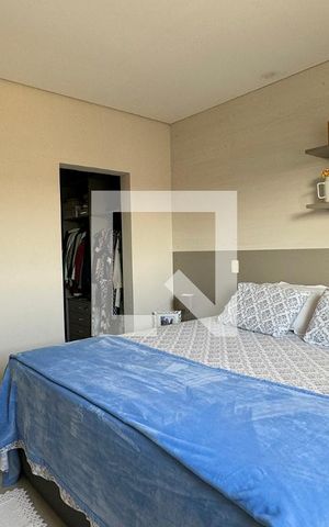 Casa de condomínio à venda com 260m², 3 quartos e 2 vagasSuíte 1