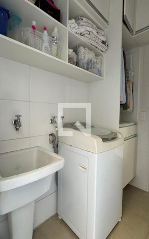 Casa de condomínio à venda com 260m², 3 quartos e 2 vagasÁrea de Serviço