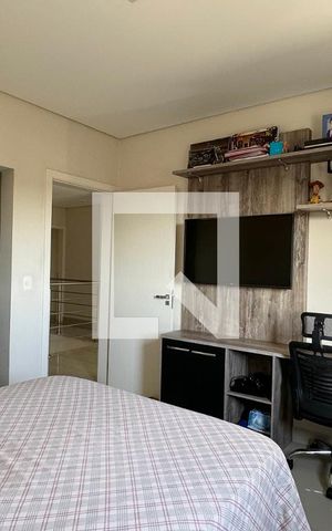 Casa de condomínio à venda com 260m², 3 quartos e 2 vagasSuíte 2