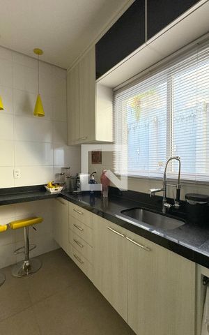 Casa de condomínio à venda com 260m², 3 quartos e 2 vagasCozinha