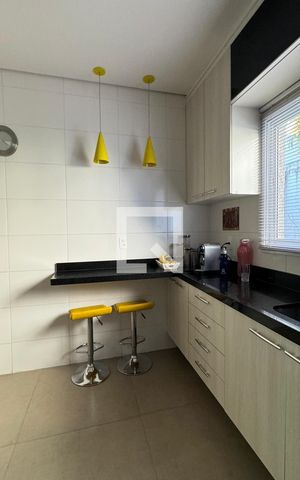 Casa de condomínio à venda com 260m², 3 quartos e 2 vagasCozinha