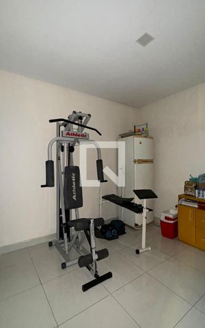 Casa de condomínio à venda com 260m², 3 quartos e 2 vagasAcademia