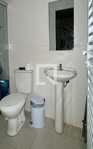 Casa de condomínio à venda com 260m², 3 quartos e 2 vagasBanheiro de serviço