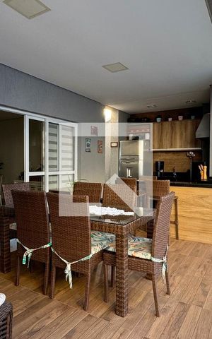 Casa de condomínio à venda com 260m², 3 quartos e 2 vagasChurrasqueira