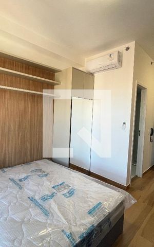 Apartamento à venda com 21m², 1 quarto e sem vaga Apartamento à venda com 21m², 1 quarto e sem vagaSala/Quarto