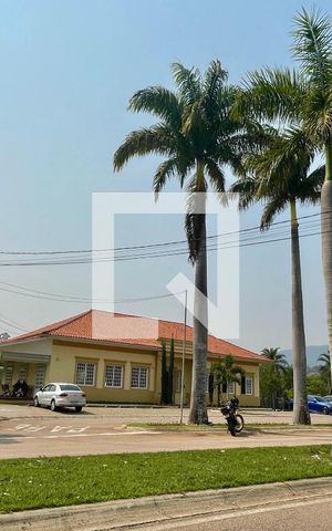 Casa de condomínio à venda com 380m², 5 quartos e 4 vagas Casa de condomínio à venda com 380m², 5 quartos e 4 vagasÁrea comum - Salão de festas