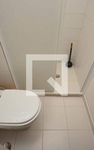Apartamento para alugar com 137m², 4 quartos e 3 vagasBanheiro da Suíte 2