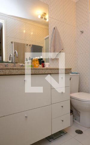 Apartamento para alugar com 137m², 4 quartos e 3 vagasBanheiro da Suíte 1
