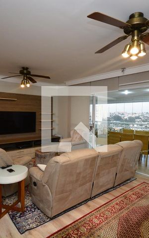 Apartamento para alugar com 137m², 4 quartos e 3 vagasSala