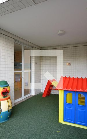 Apartamento para alugar com 137m², 4 quartos e 3 vagasÁrea comum - Playground