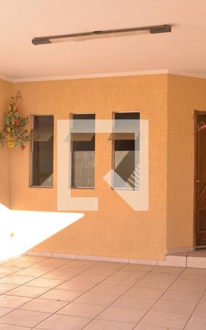 Casa à venda com 175m², 3 quartos e 4 vagasGaragem