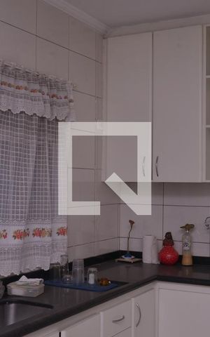 Casa à venda com 175m², 3 quartos e 4 vagasCozinha - Armários