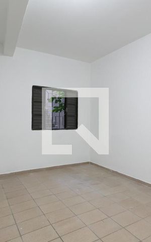 Casa para alugar com 50m², 1 quarto e sem vaga Casa para alugar com 50m², 1 quarto e sem vagaQuarto
