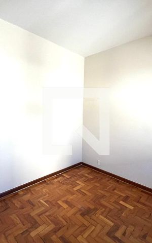 Casa à venda com 350m², 4 quartos e 4 vagas Casa à venda com 350m², 4 quartos e 4 vagasSuite 2