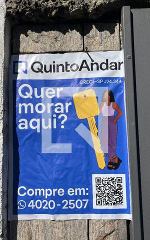 Casa à venda com 350m², 4 quartos e 4 vagas Casa à venda com 350m², 4 quartos e 4 vagasPlaquinha