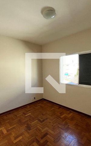 Casa à venda com 350m², 4 quartos e 4 vagas Casa à venda com 350m², 4 quartos e 4 vagasSuite 2