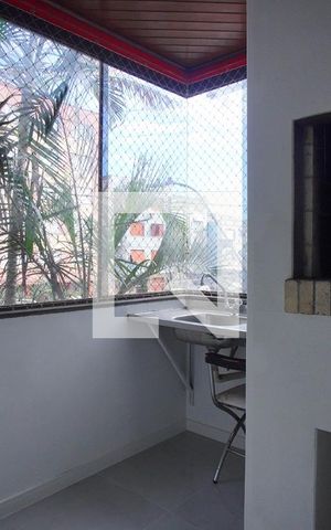 Apartamento para alugar com 65m², 2 quartos e 1 vagaVaranda