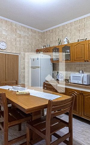 Casa à venda com 100m², 2 quartos e 1 vaga Casa à venda com 100m², 2 quartos e 1 vagacozinha