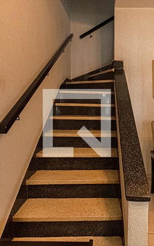 Casa à venda com 100m², 2 quartos e 1 vaga Casa à venda com 100m², 2 quartos e 1 vagaacesso para os pisos