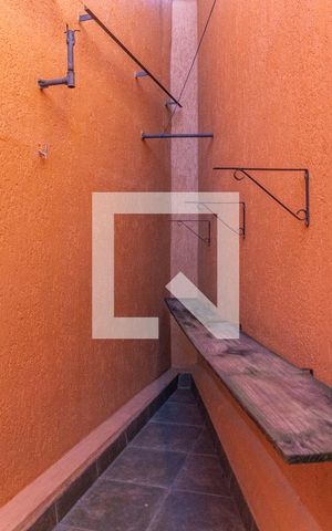 Casa para alugar com 120m², 2 quartos e 2 vagasQuintal