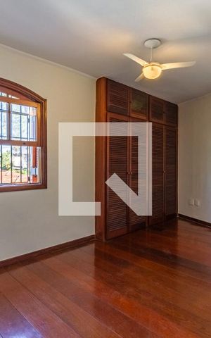 Casa para alugar com 120m², 2 quartos e 2 vagasQuarto 1