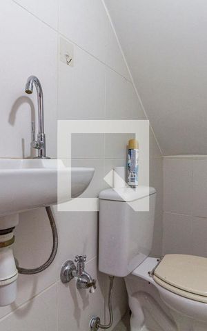Casa para alugar com 120m², 2 quartos e 2 vagasLavabo