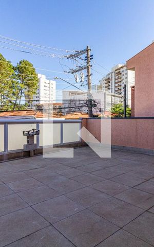 Casa para alugar com 120m², 2 quartos e 2 vagasVaranda